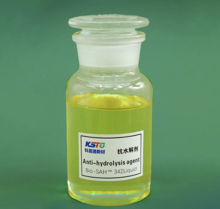 ภาพที่แสดงการประยุกต์ใช้สารต่อต้านไฮโดรไลซิสบนวัสดุเน้นการป้องกันผลกระทบต่อการเสื่อมสภาพของน้ำและเพิ่มความทนทานของโพลีเมอร์